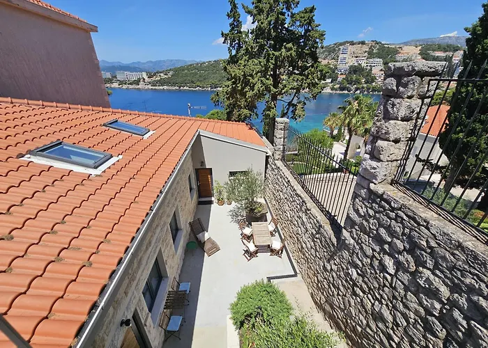 Piccola Red Studio - 50M From The Beach